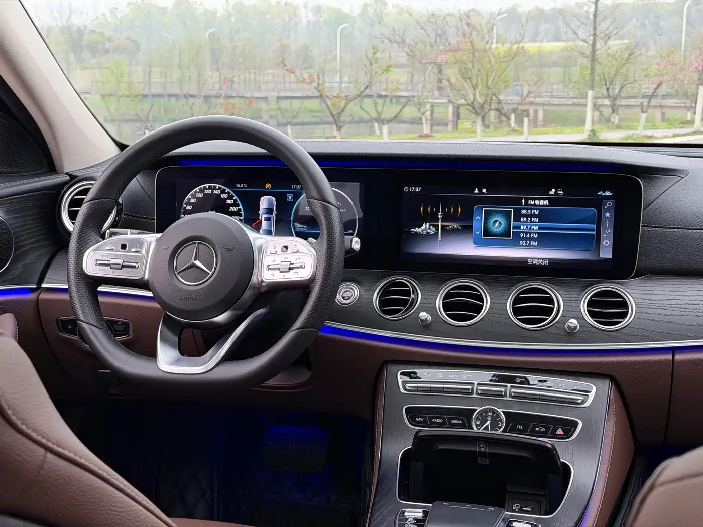 Mercedes-Benz E-Class 2020 E 300 L Sport Fashion Model фото 12
