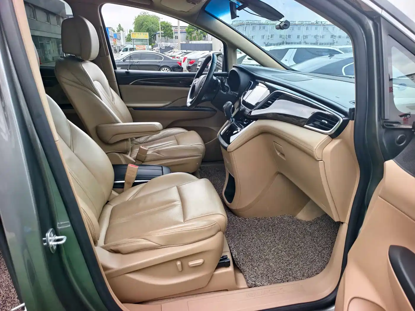 Buick GL8 2017 ES 28T Luxury China V фото 13