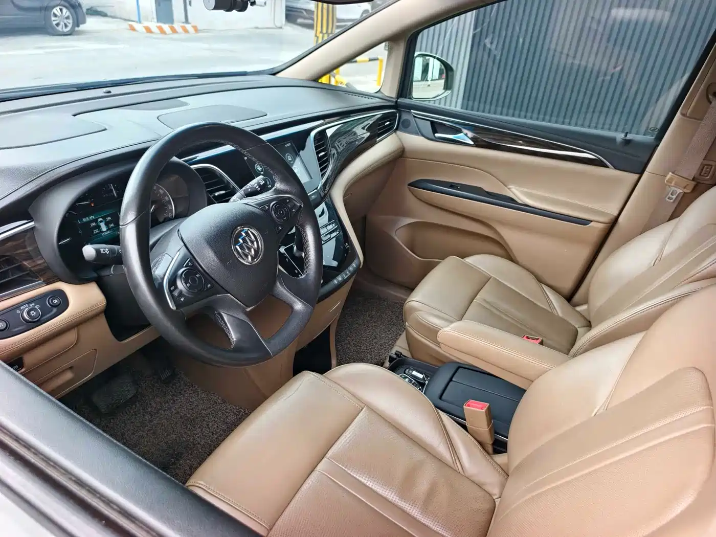 Buick GL8 2017 ES 28T Luxury China V фото 7