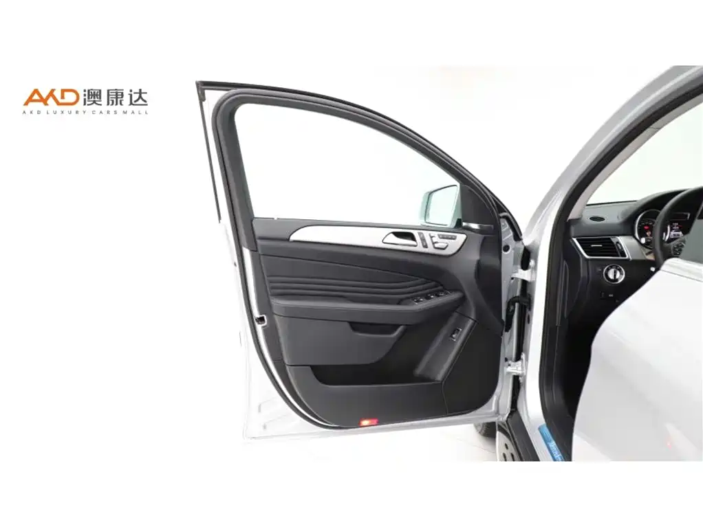 Mercedes-Benz GLE Coupe 2015 GLE 320 4MATIC Coupe SUV фото 10