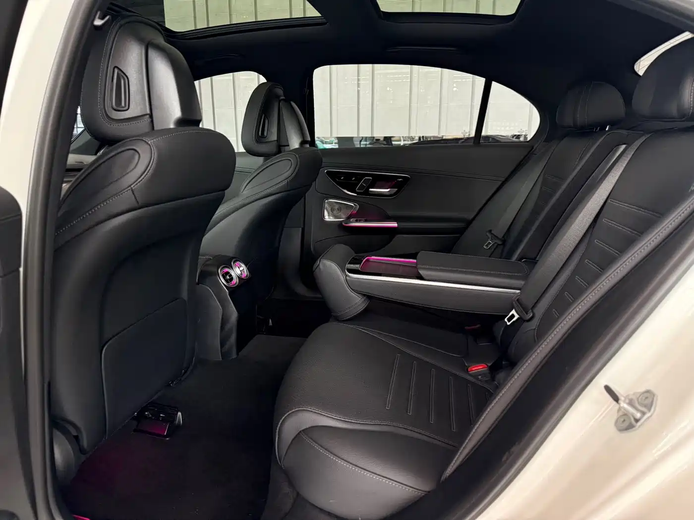 Mercedes-Benz C-Class 2023 C 260 L Night Edition Sport фото 11