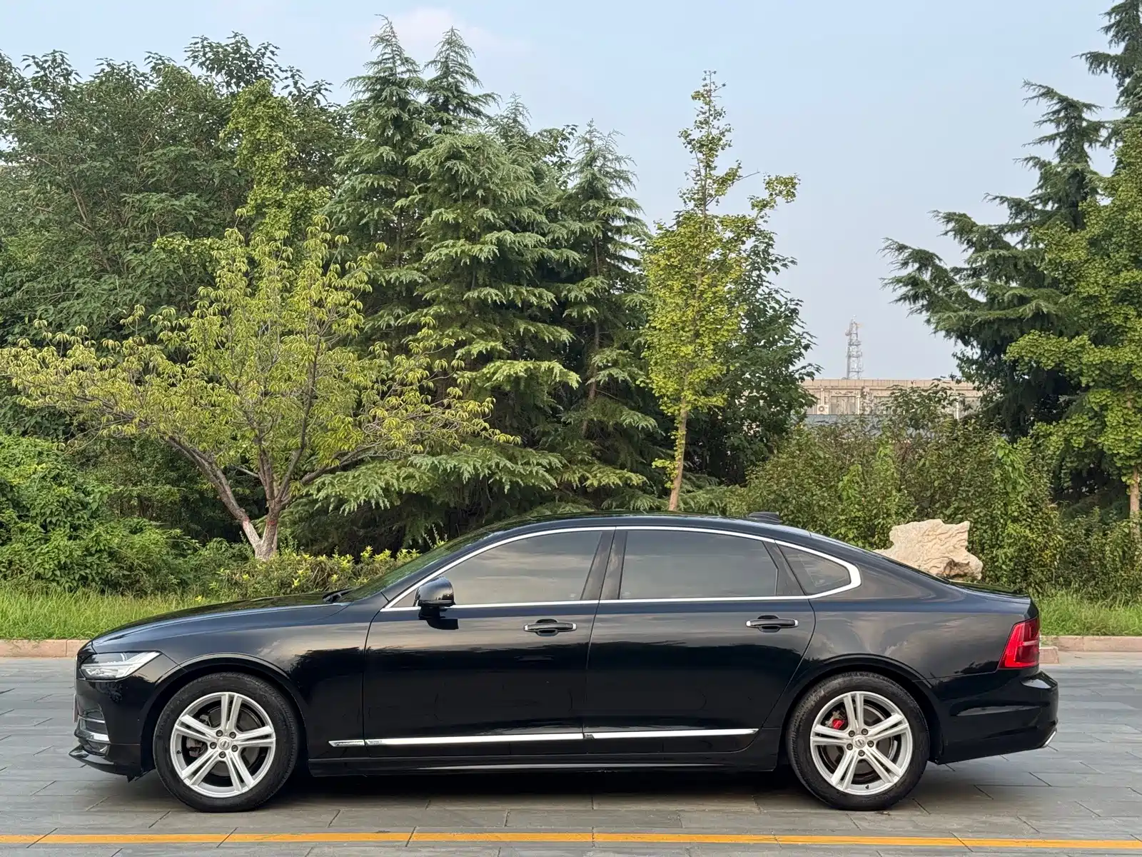 صورة 4 - Volvo S90