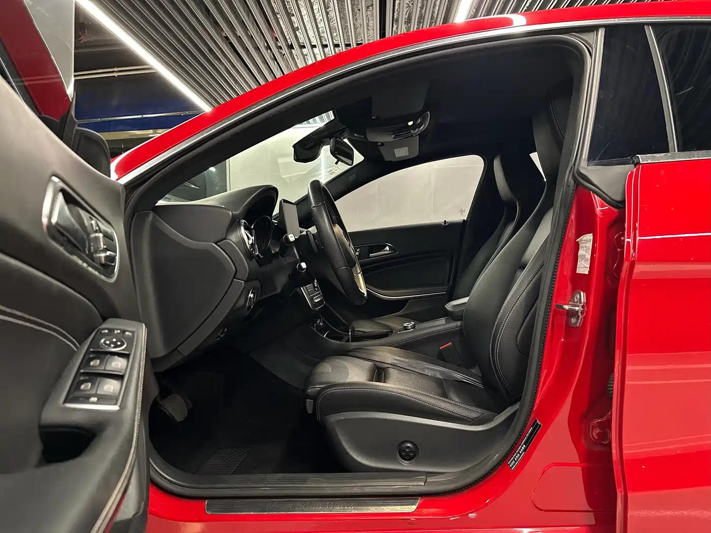 Mercedes-Benz CLA (Import) 2018 CLA 200 Fashion Edition фото 4