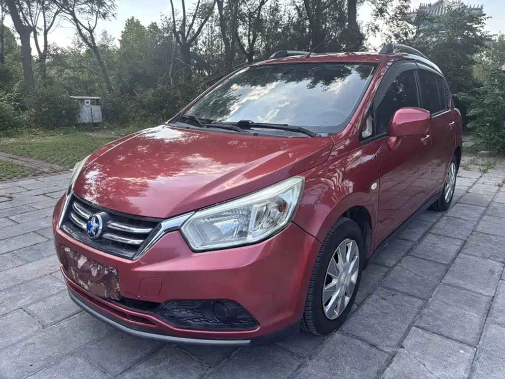 Venucia R50 2016 2015 1.6L Automatic Fashion Edition