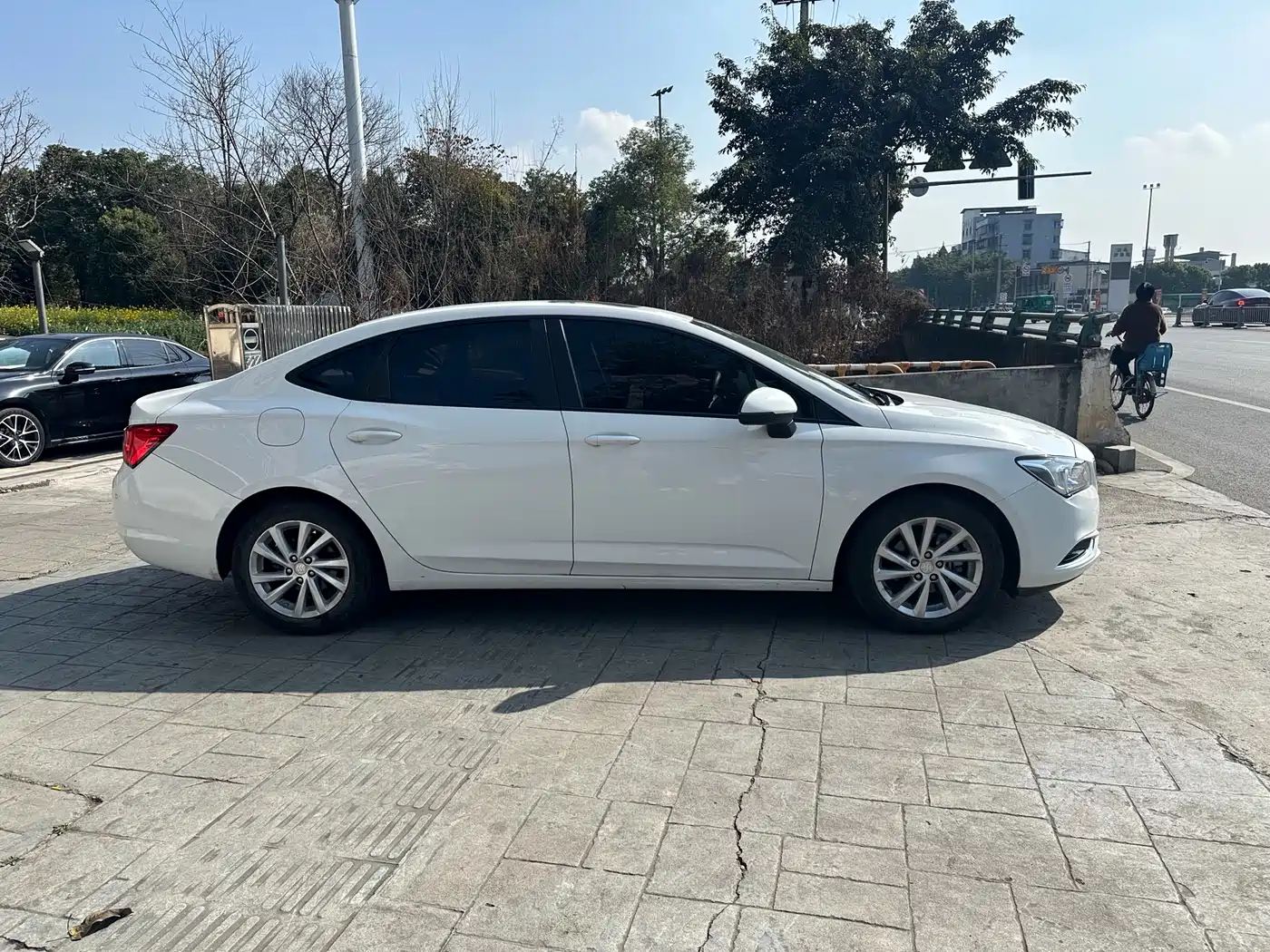 Buick Verano 2017 Sedan 15S Automatic Progressive фото 4