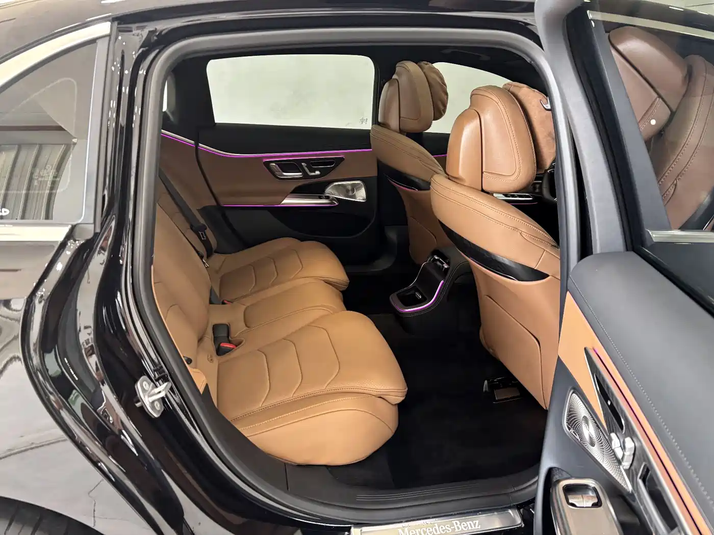 Mercedes-Benz E-Class 2025 E 300 L Luxury Sport фото 24