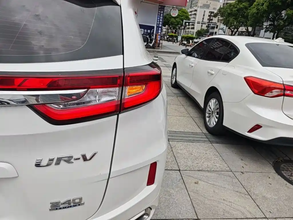 Honda UR-V 2017 2017 240TURBO 2WD Classic Edition China V