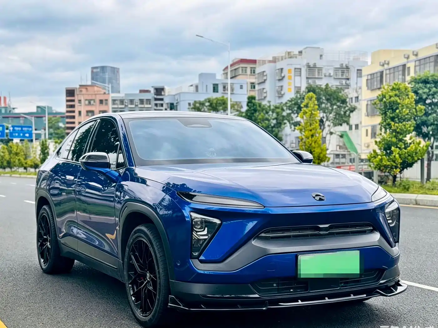 Фото 3 - NIO EC6