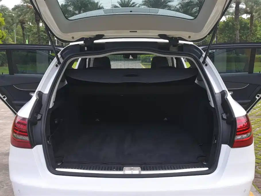 Mercedes-Benz C-Class (Import) 2019 C 260 Estate фото 57