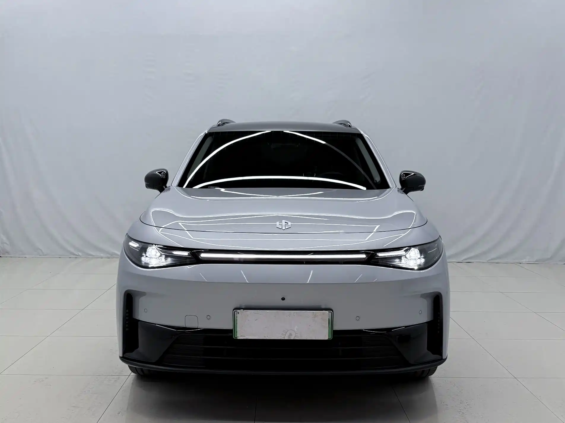 Photo 2 - Leapmotor C16