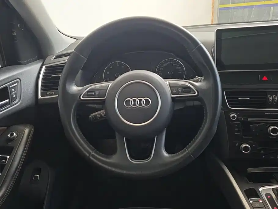 Photo 15 - Audi Q5