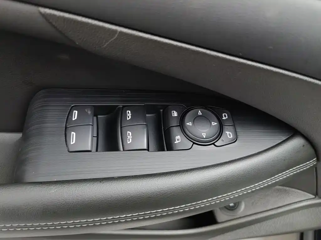 Buick Lacrosse, миниатюра 9