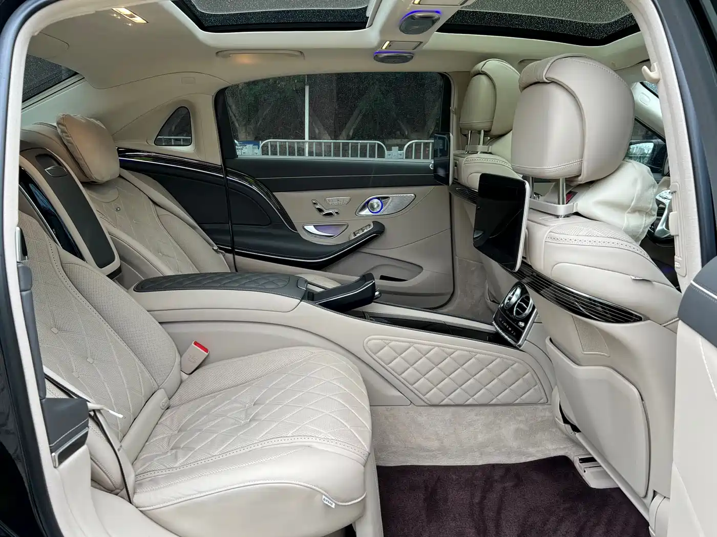 Mercedes-Benz Maybach S-Class 2018 Model S 680 фото 18