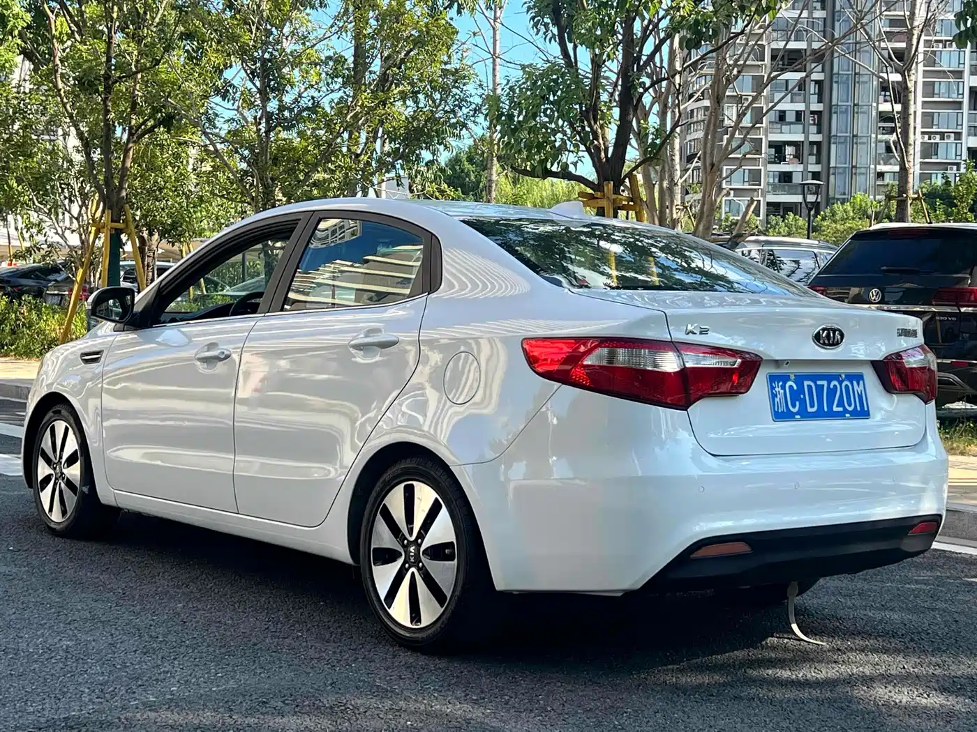 Kia K2 2012 Sedan 1.4L AT Premium ECO Commemorative Edition фото 7