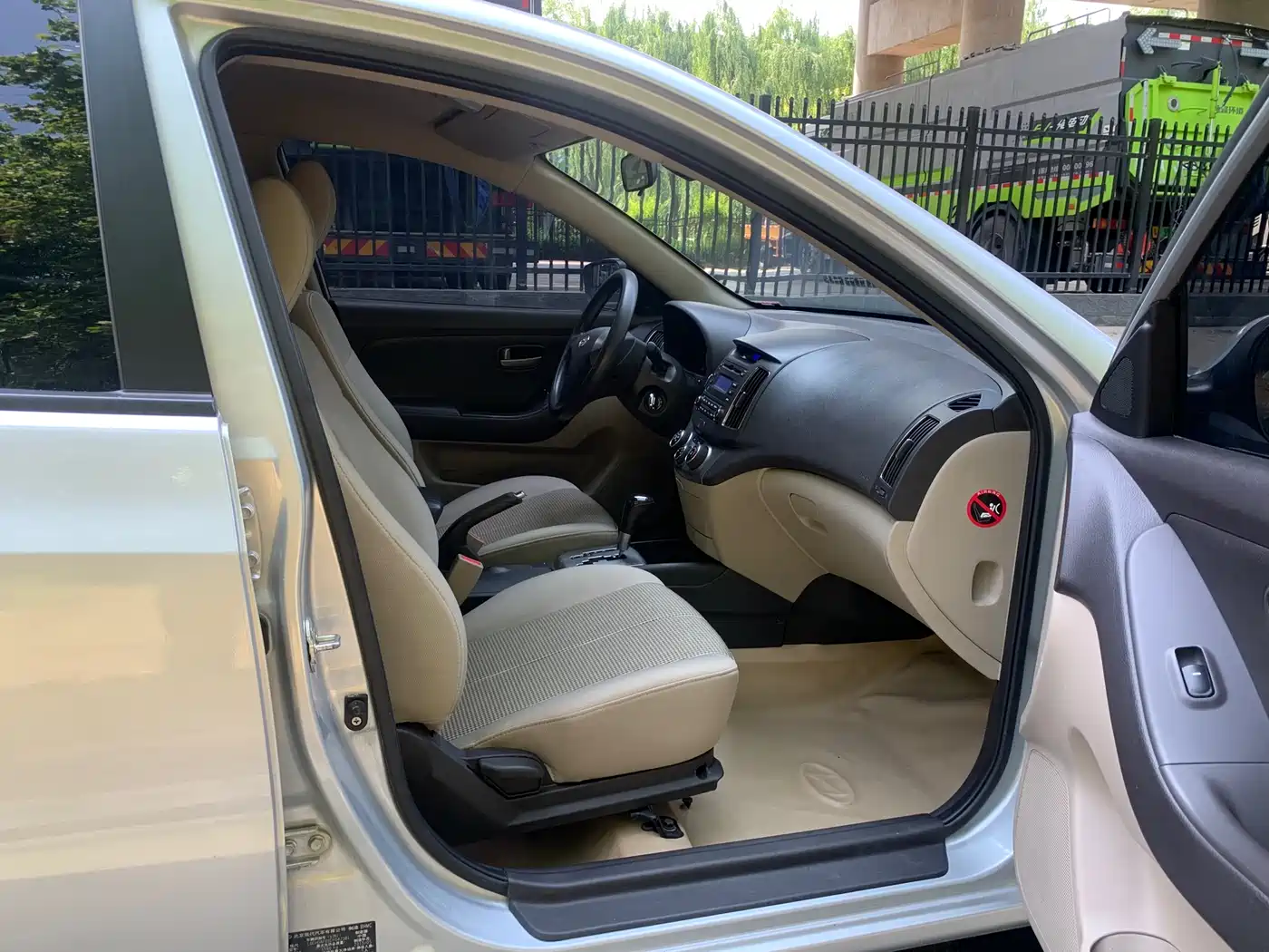 Hyundai Elantra 2011 1.6L Automatic Comfort фото 9