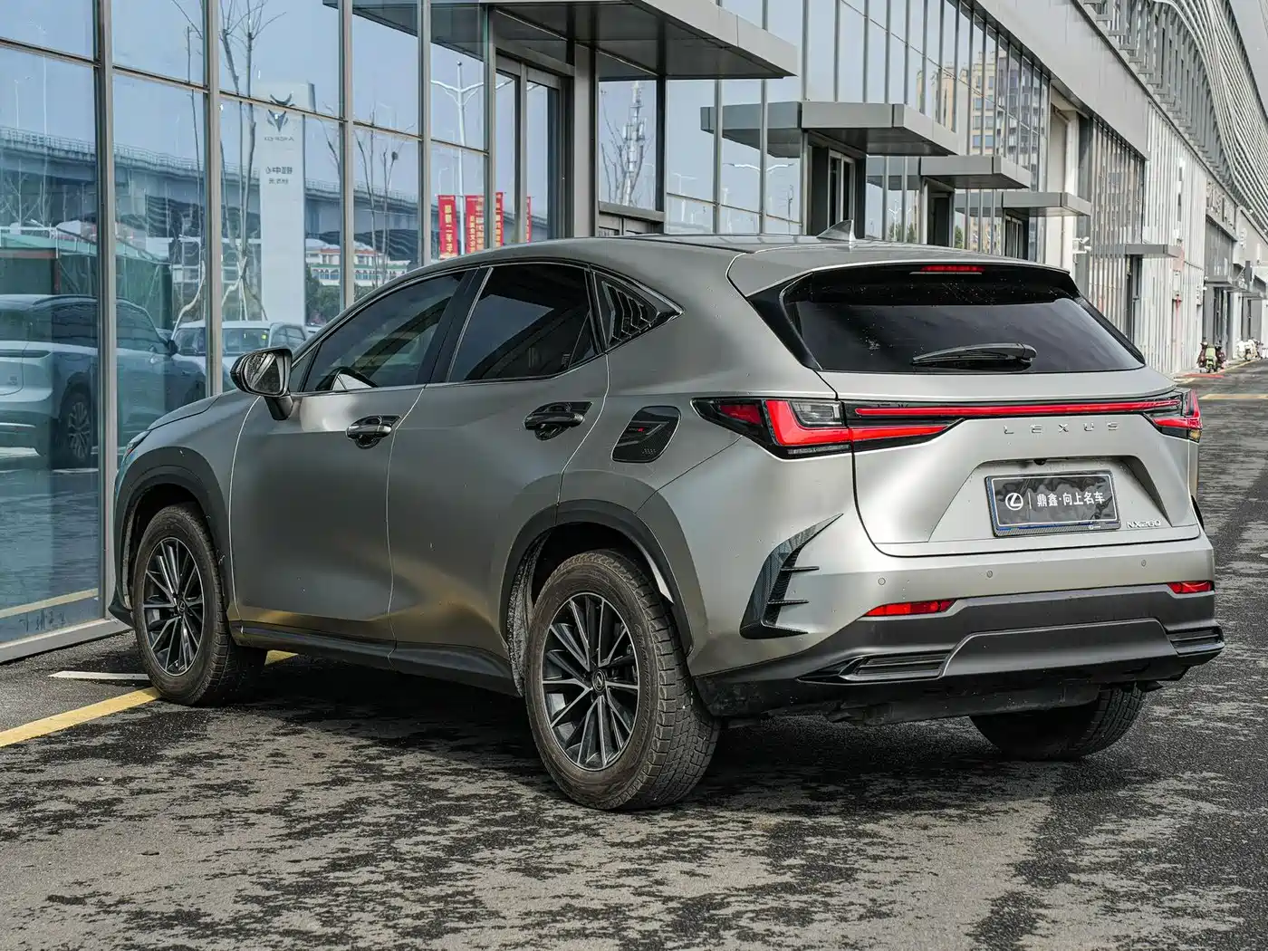 LEXUS NX