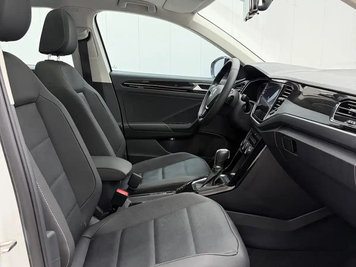 Volkswagen T-Roc, миниатюра 11