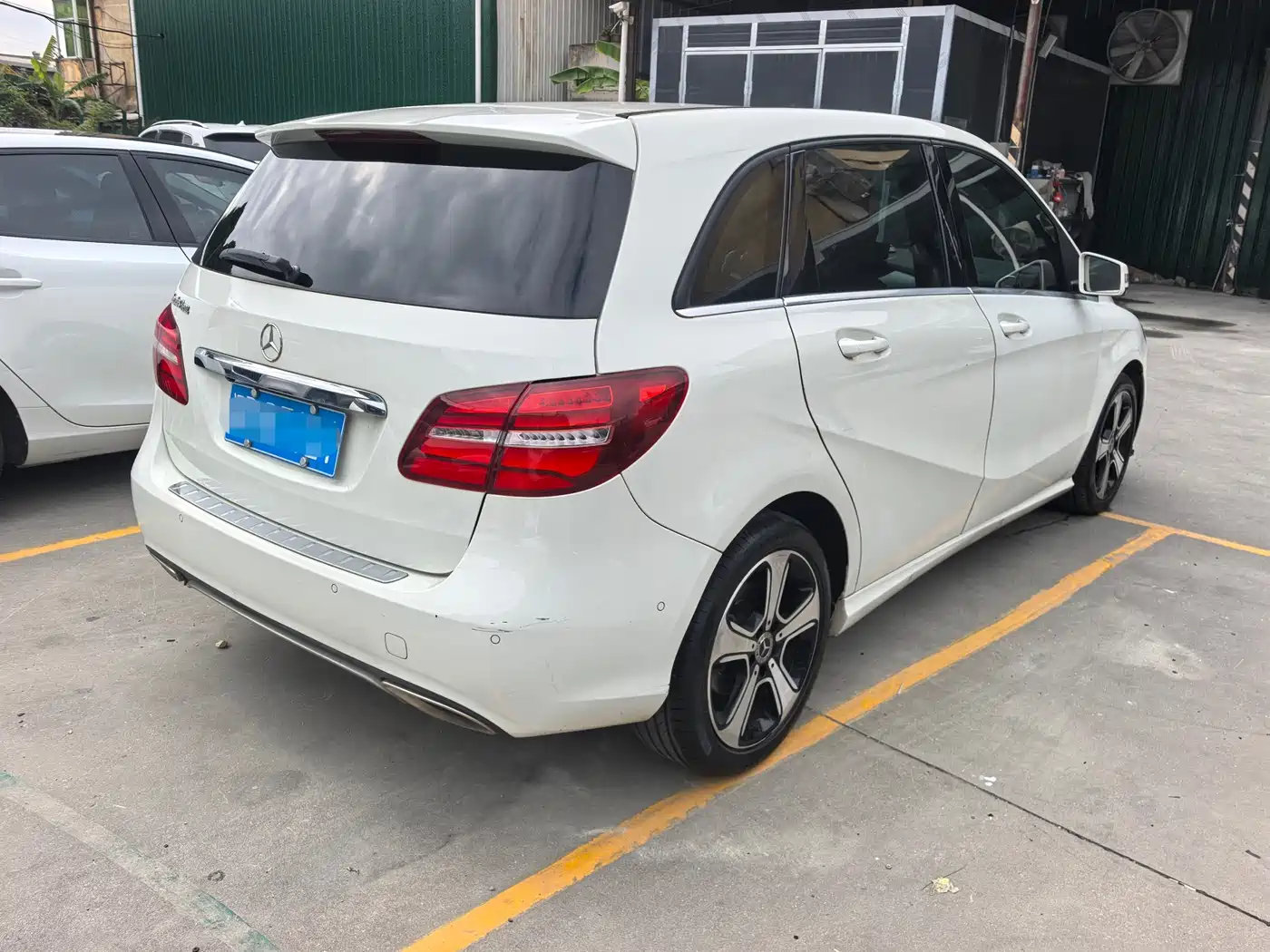 Mercedes-Benz B-Class 2019 B 200 Fashion фото 8