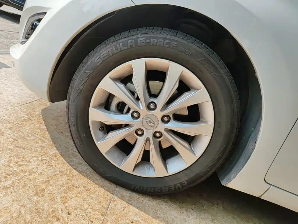 Hyundai Langdong 2017 2016 1.6L Automatic Premium Edition