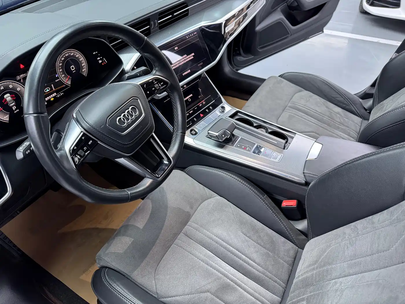 Audi A6L 2022 45 TFSI Premium Dynamic фото 6