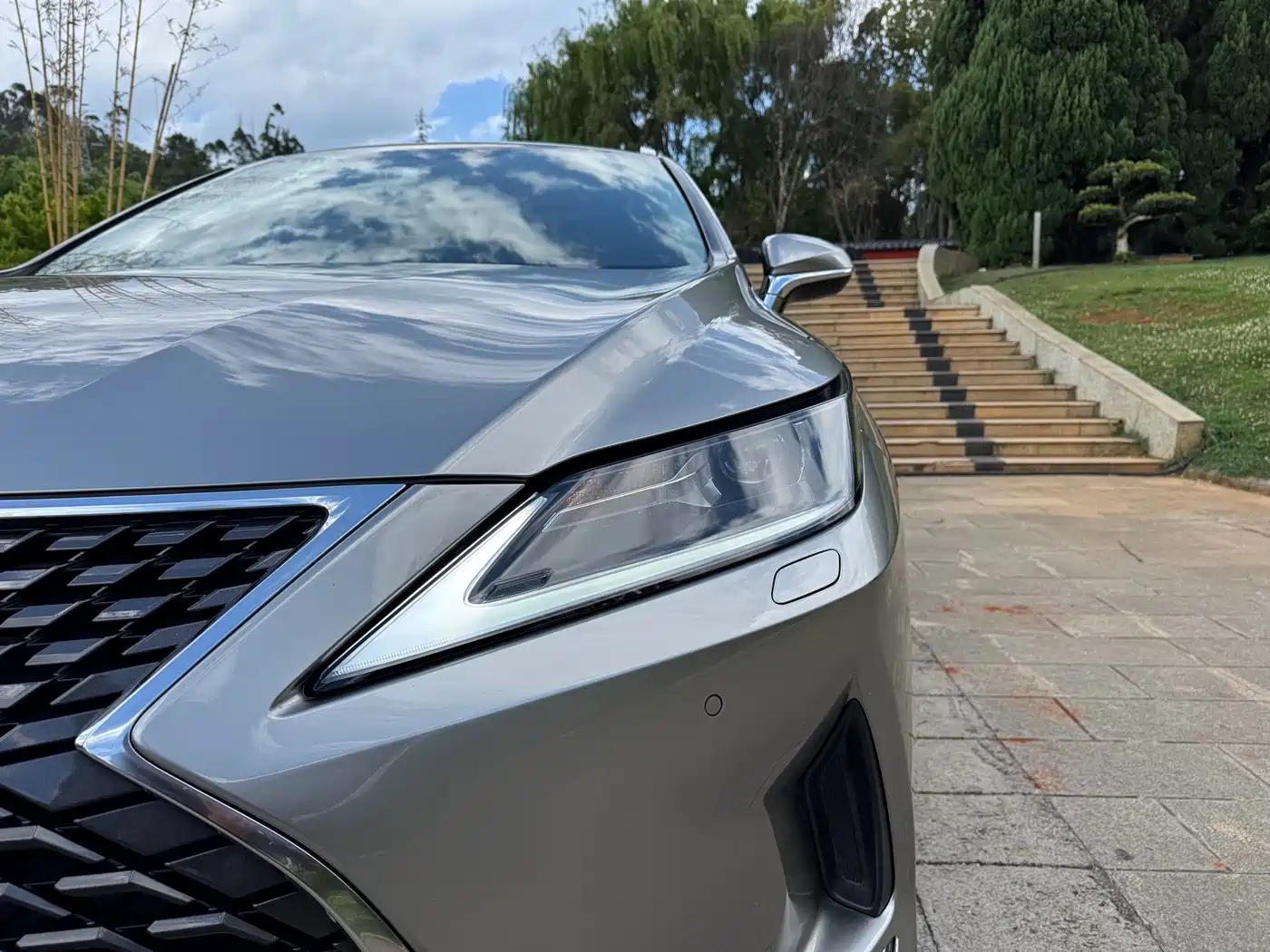 Фото 9 - Lexus RX