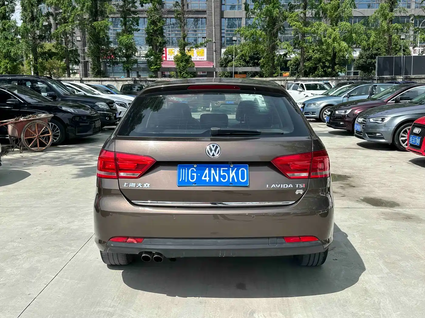 Volkswagen Lavida Tour 2013 1.4TSI Automatic Luxury фото 10
