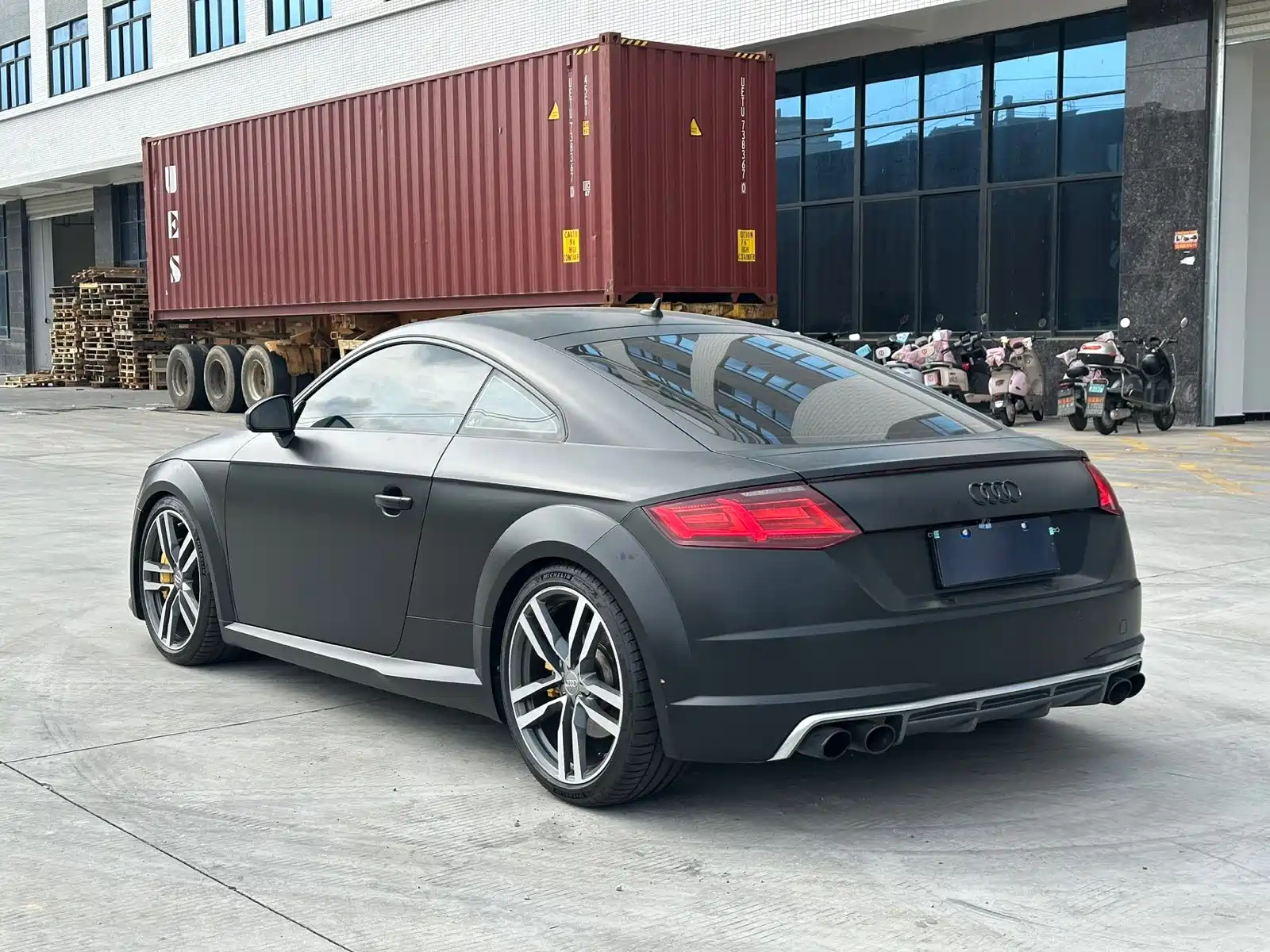 Фото 5 - Audi TTS