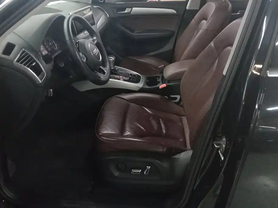 Фото 9 - Audi Q5