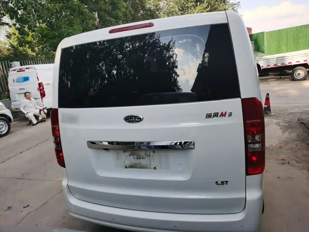 JAC Refine M3 2024 2023 1.5T 7/8-seater Smart Connect Edition