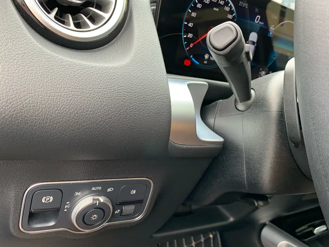 Mercedes-Benz GLB 2022 GLB 220 Dynamic фото 24
