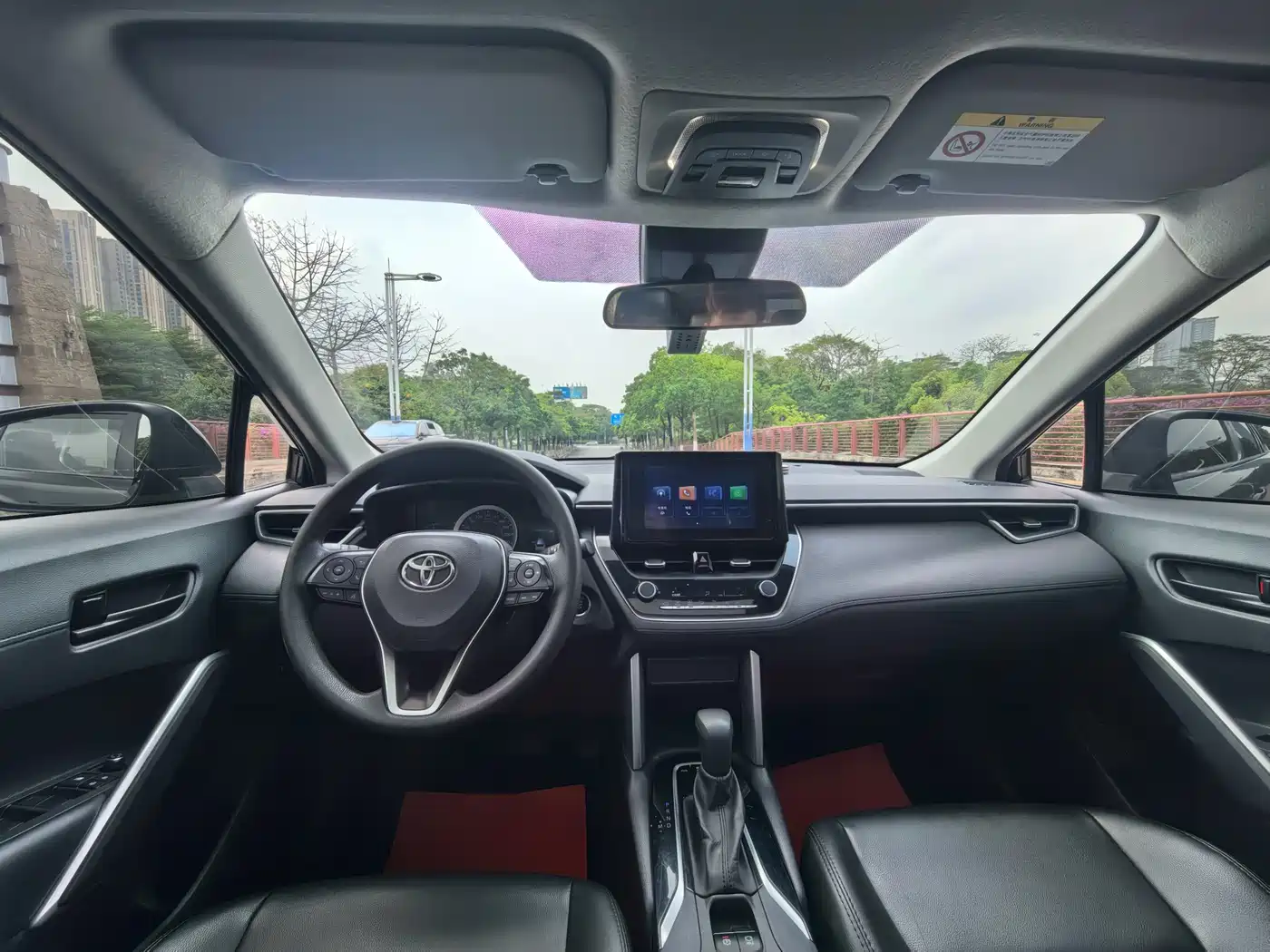 Toyota Frontlander 2022 2.0L CVT Leading Edition фото 6