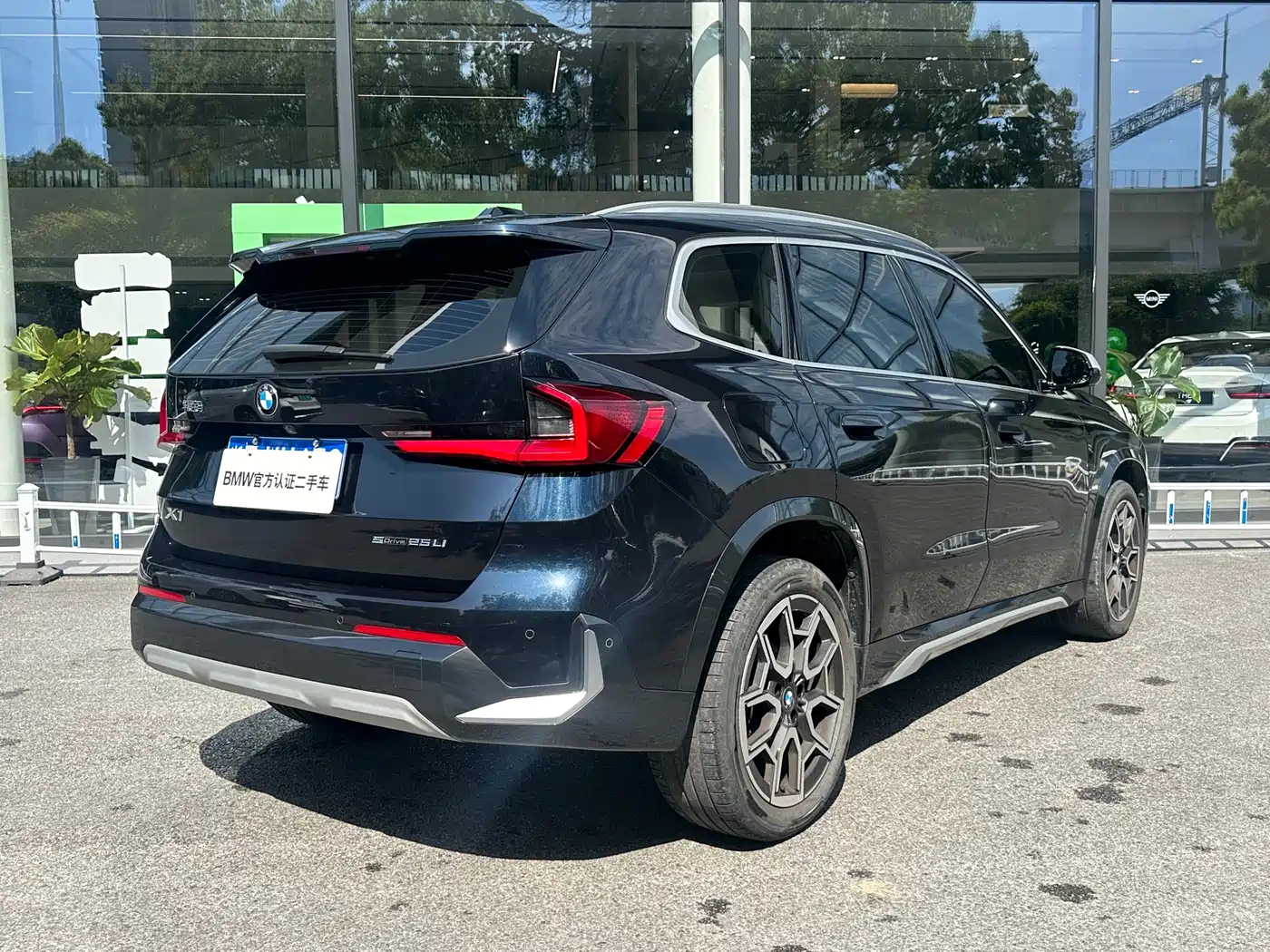 BMW X1 2024 sDrive25Li X Design Package фото 3