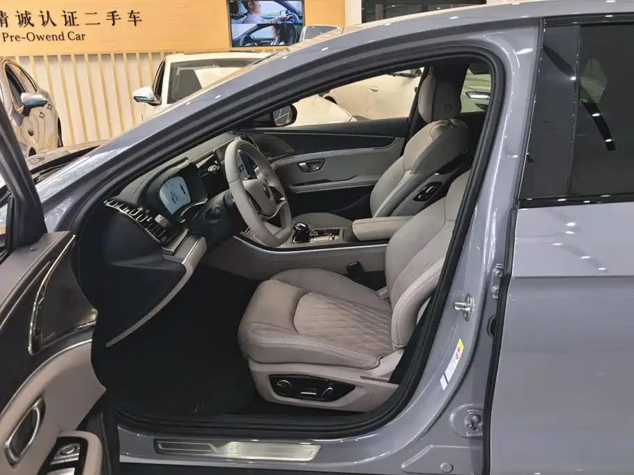 BYD Han 2025 2025 DM-i Smart Driving Edition 125KM LiDAR Flagship