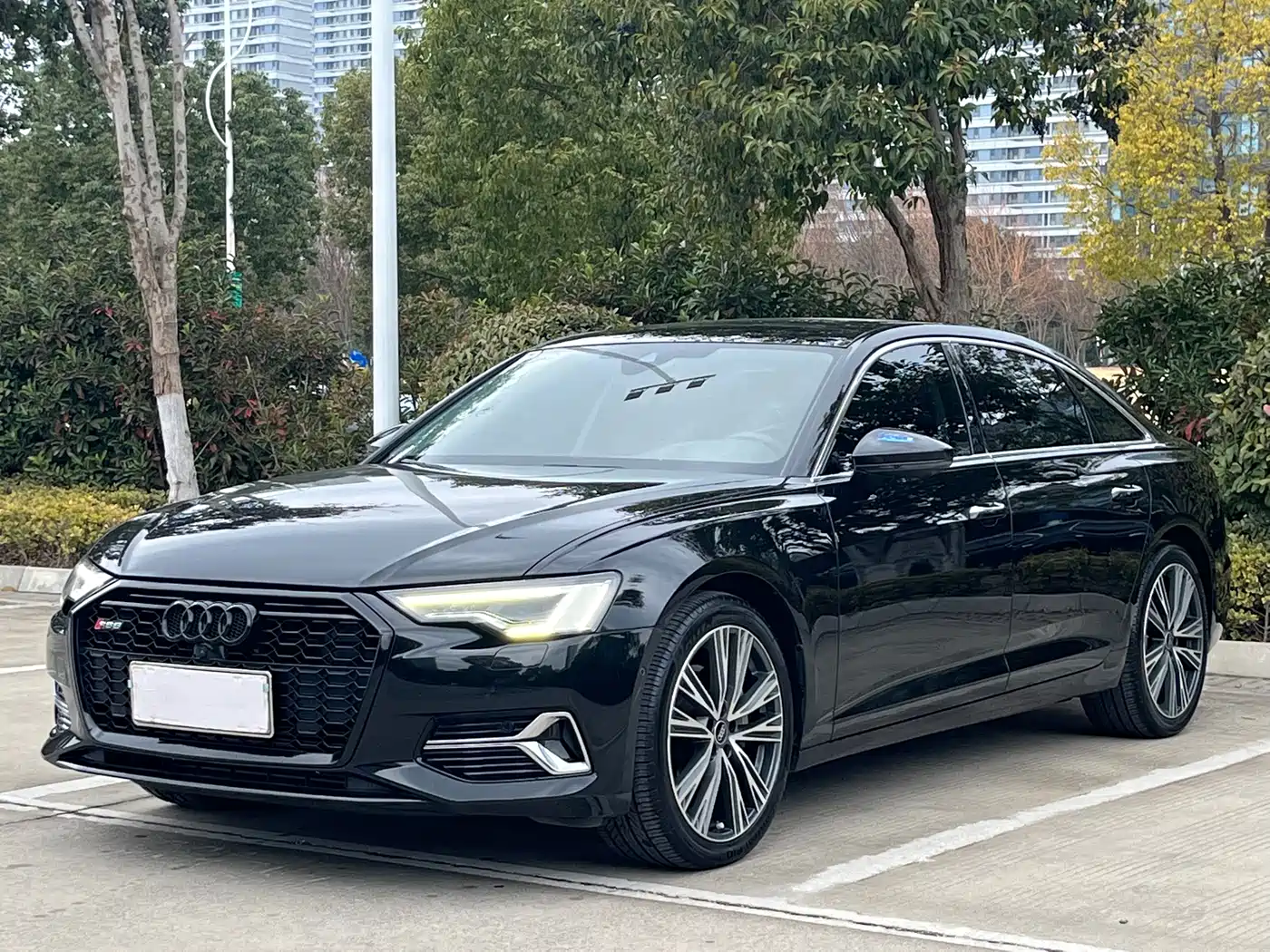 Audi A6L 2023 45 TFSI quattro Premium Elegance