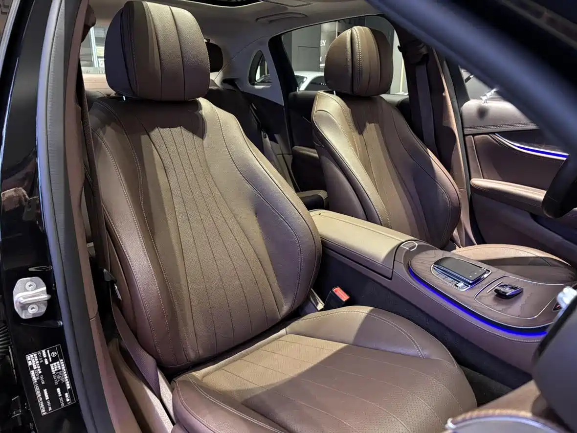 Mercedes-Benz E-Class 2023 E 300 L Fashion фото 14