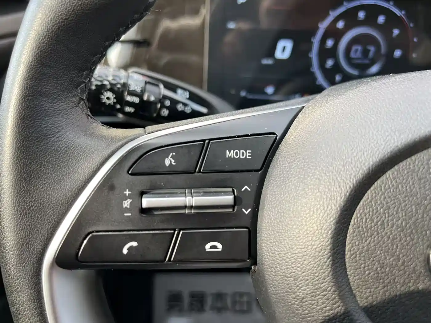 Hyundai Elantra 2023 Model 1.5L CVT LUX Premium Edition фото 17