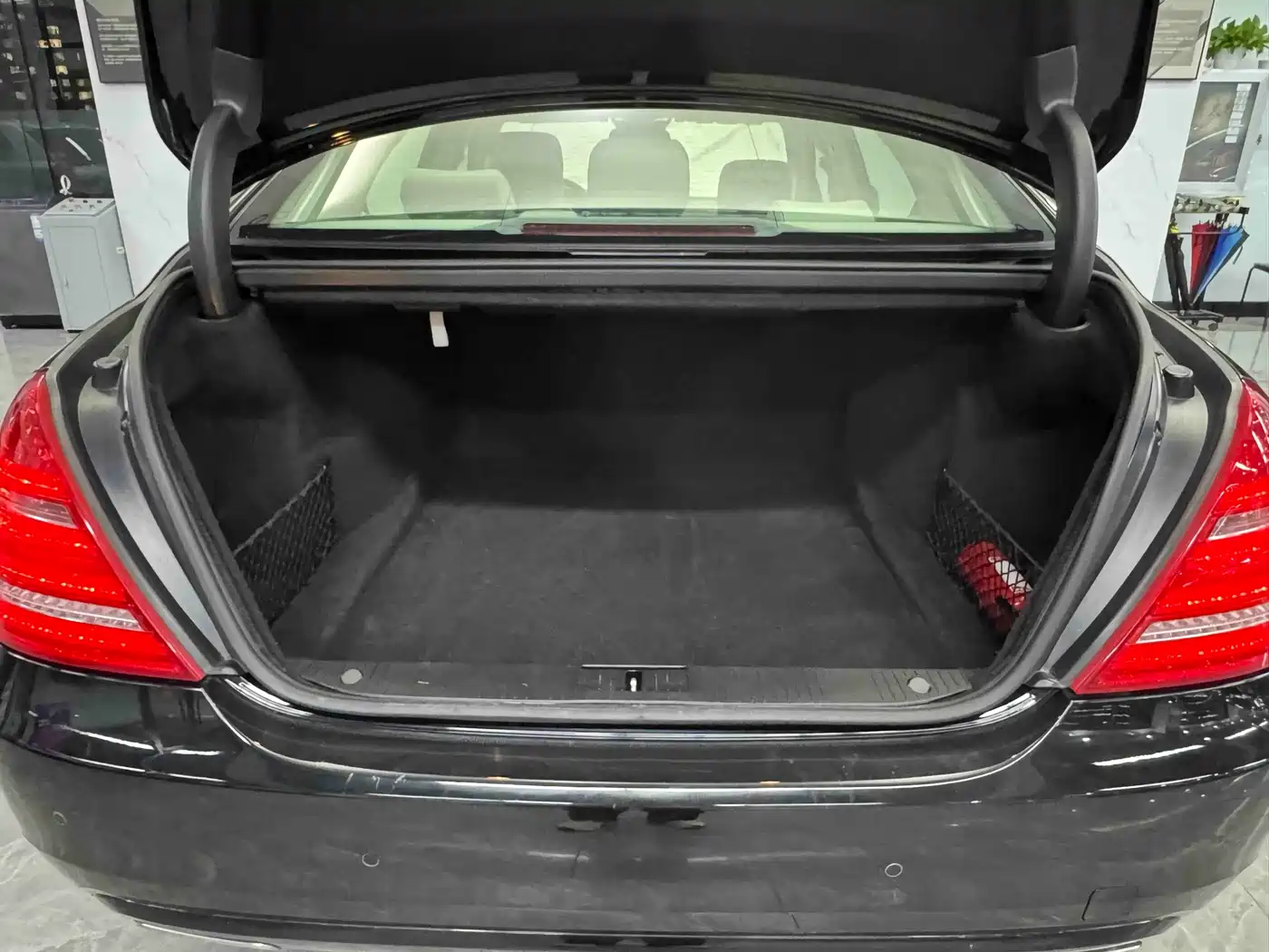 Mercedes-Benz S-Class 2010 S 300 L Luxury фото 36