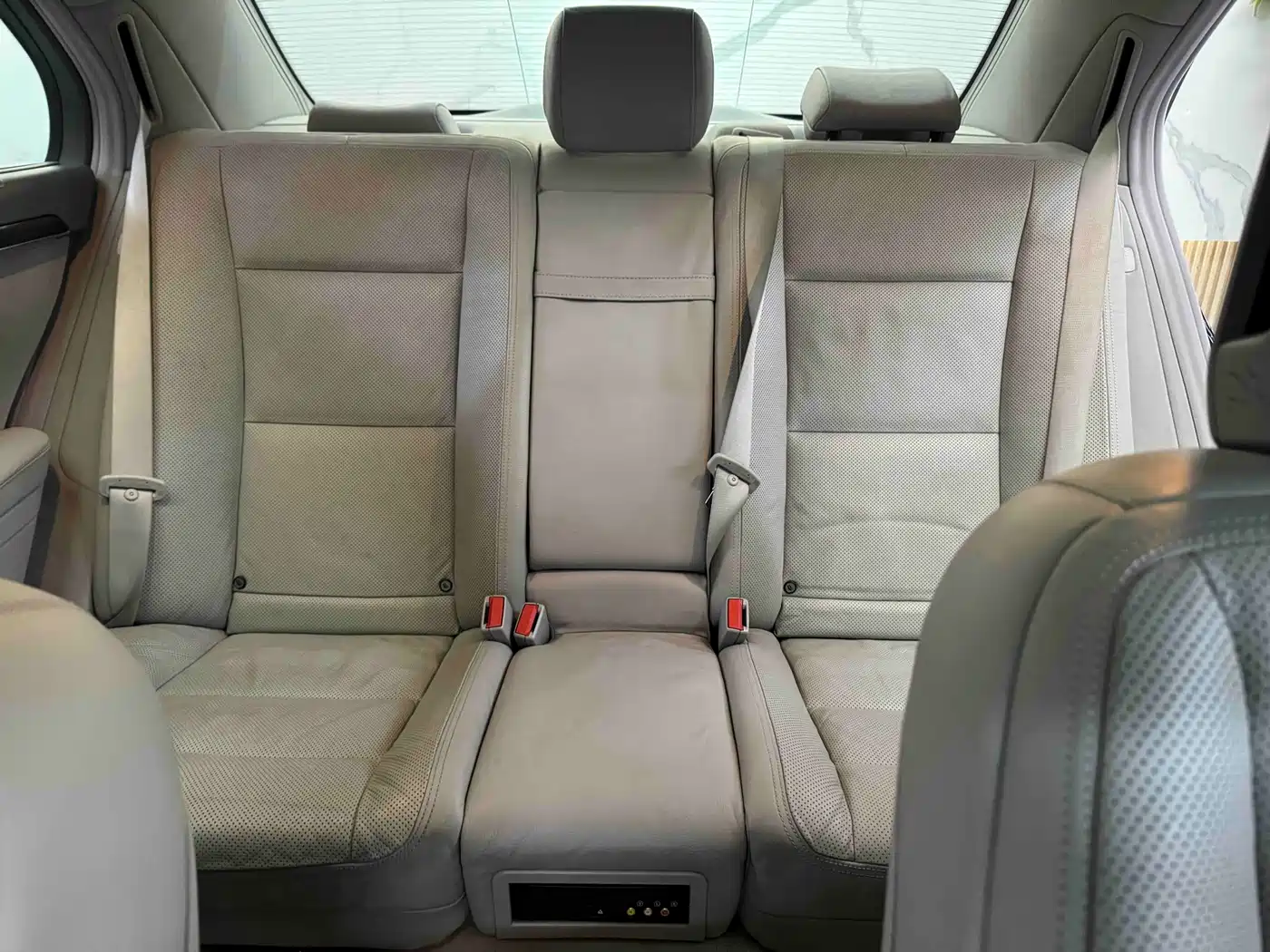 Mercedes-Benz S-Class 2010 S 300 L Luxury фото 35