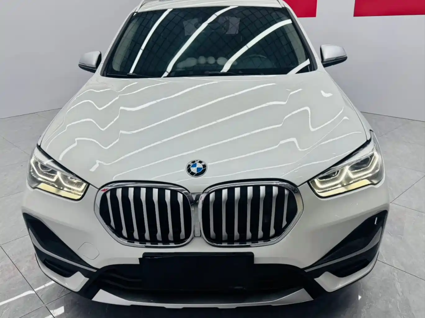 BMW X1 2022 sDrive20Li Fashion фото 2