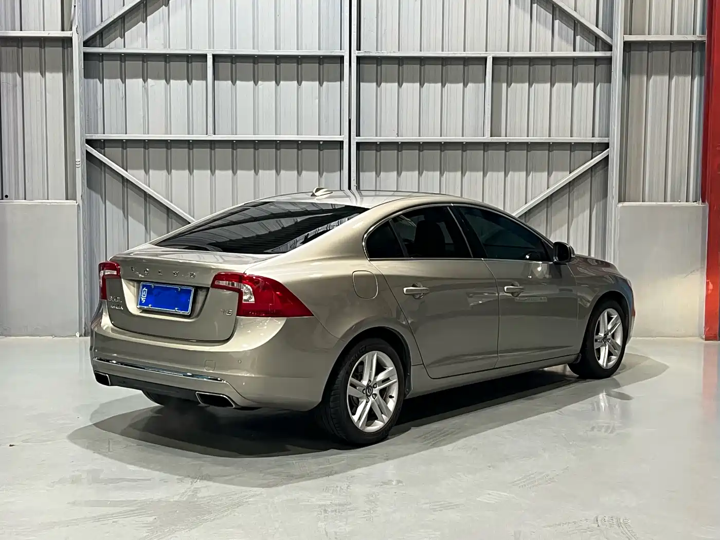 Фото 7 - Volvo S60