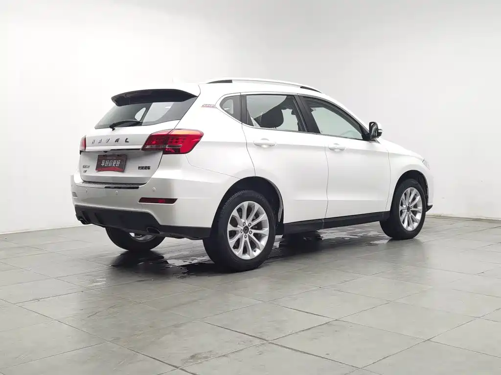 Photo 2 - Haval H2