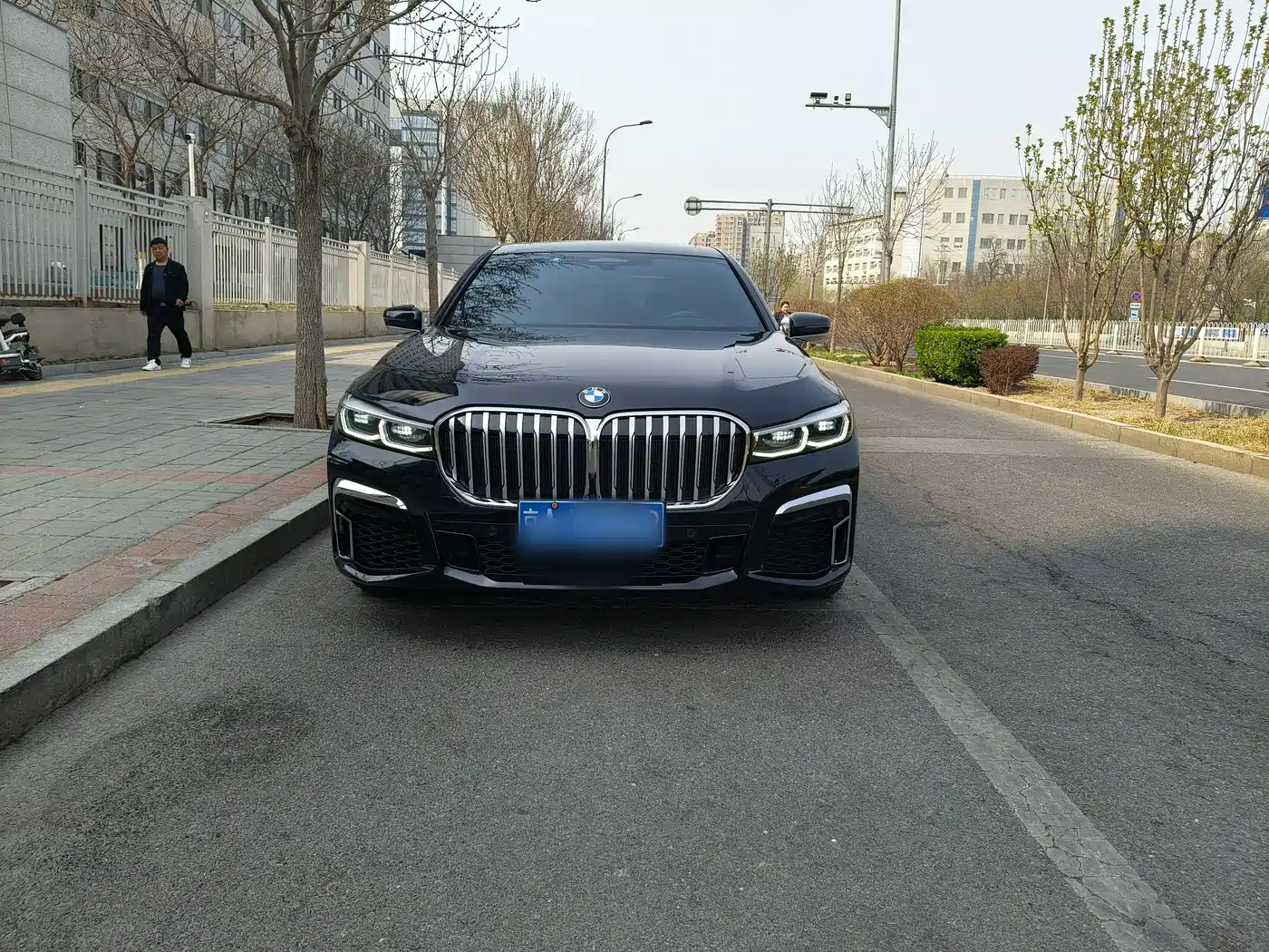 BMW 7 Series 2019 Facelift 740Li xDrive Executive M Sport Package фото 2