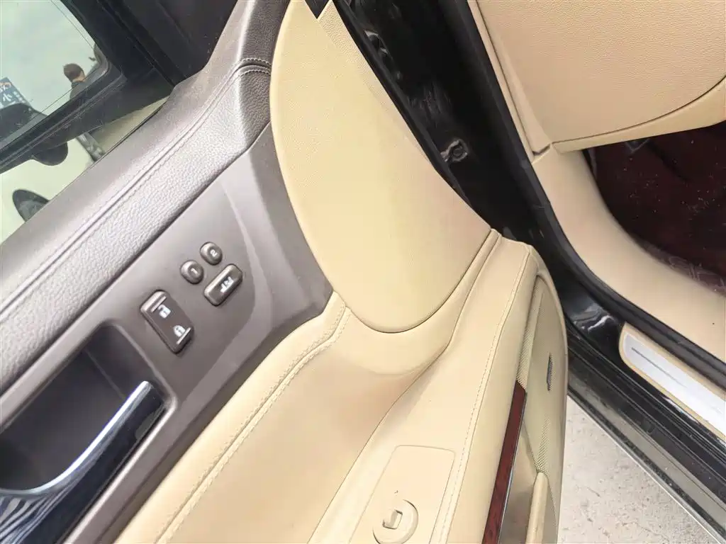 Cadillac SLS 2012 2.0T Comfort фото 7