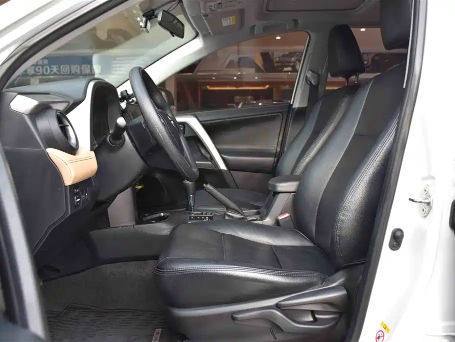 Toyota RAV4 Rongfang 2019 2.0L CVT 2WD Pioneer Edition China VI фото 8