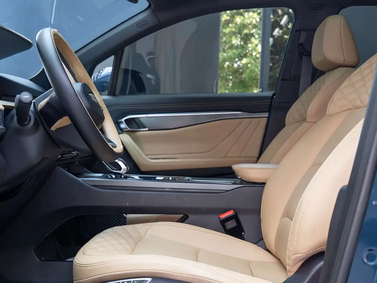 Geely Haoyue L 2023 2023 2.0T DCT Flagship