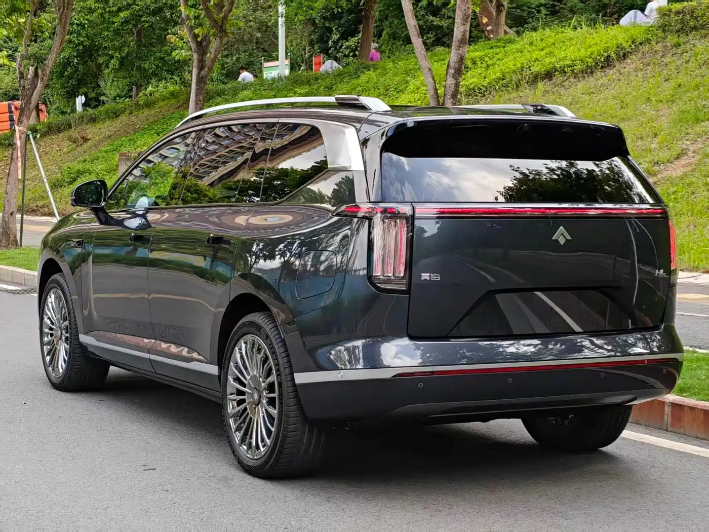 GAC Haobo Hyper HL 2025 700 Ultra 6-seater 4WD LiDAR Edition фото 4