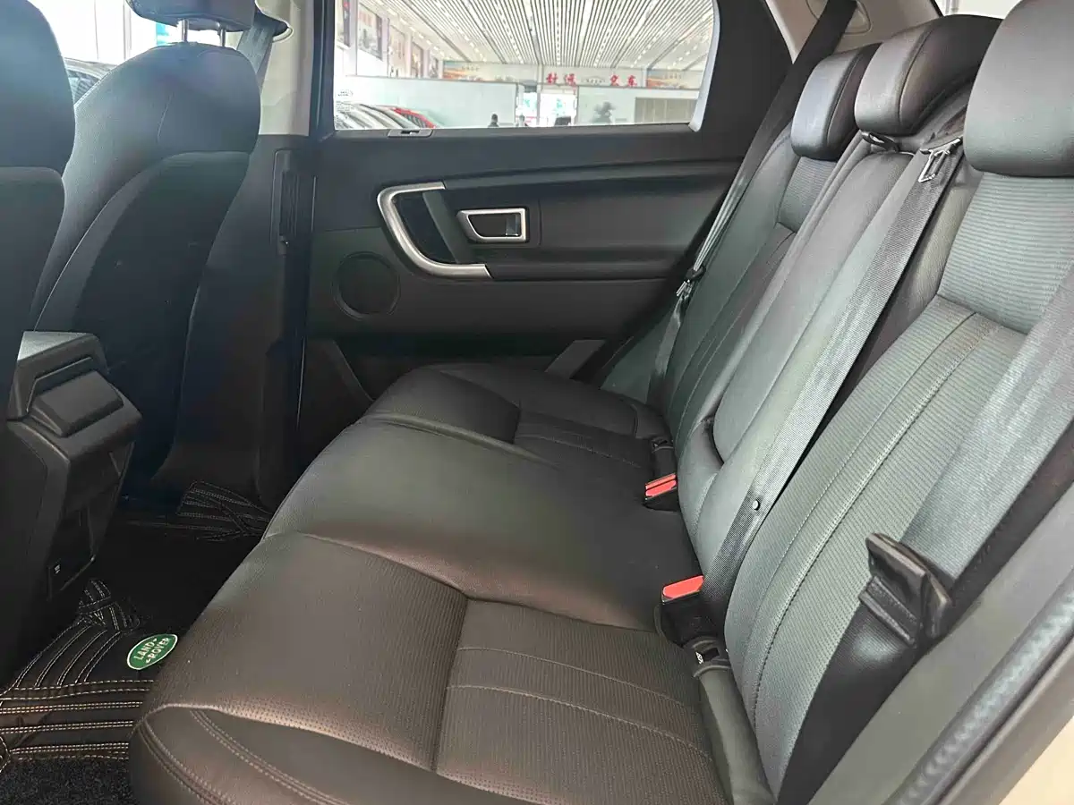 Land Rover Discovery Sport 2016 2.0T SE фото 11