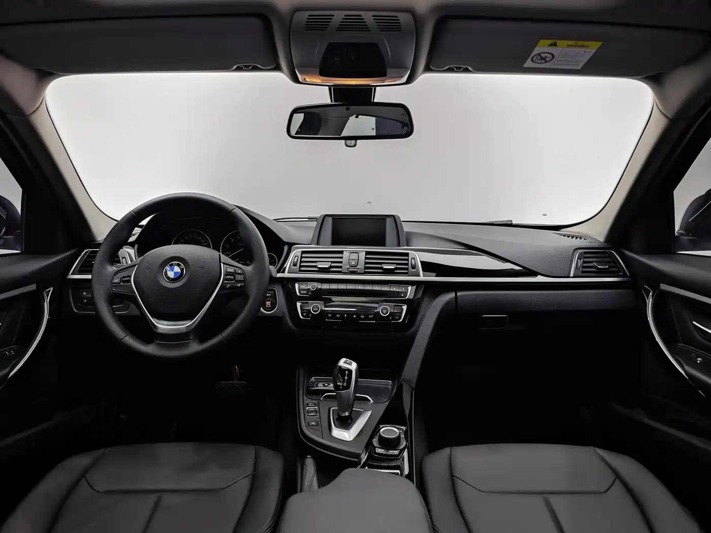 BMW 3 Series 2017 318Li Fashion фото 17
