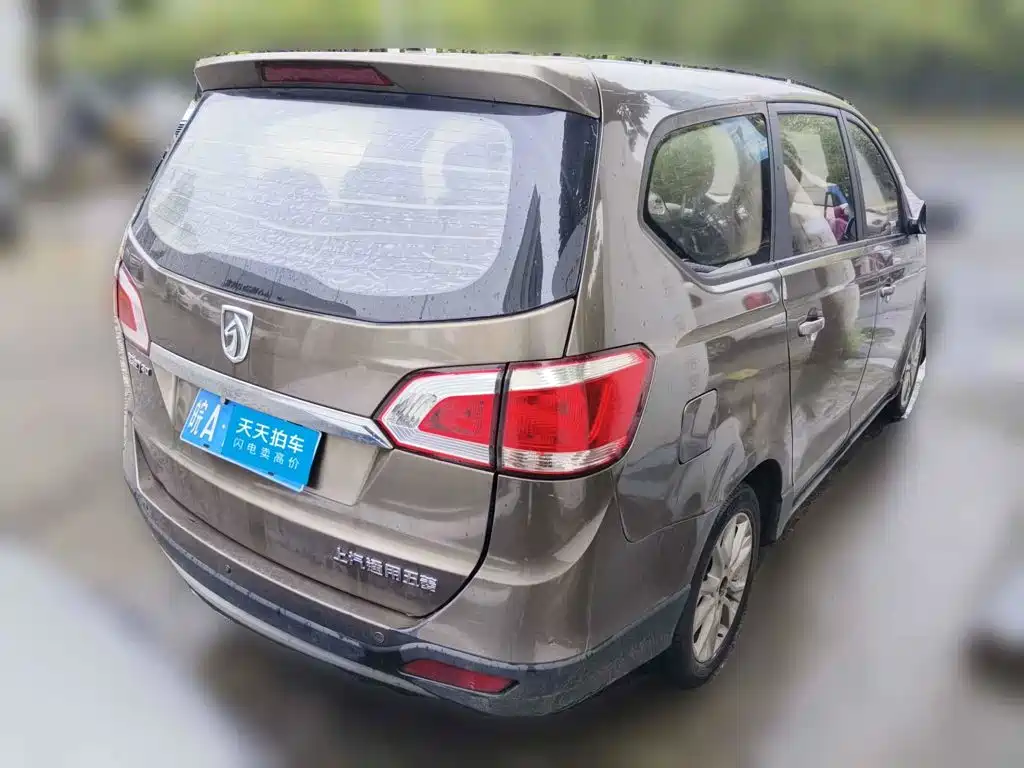 Фото 2 - Baojun 730