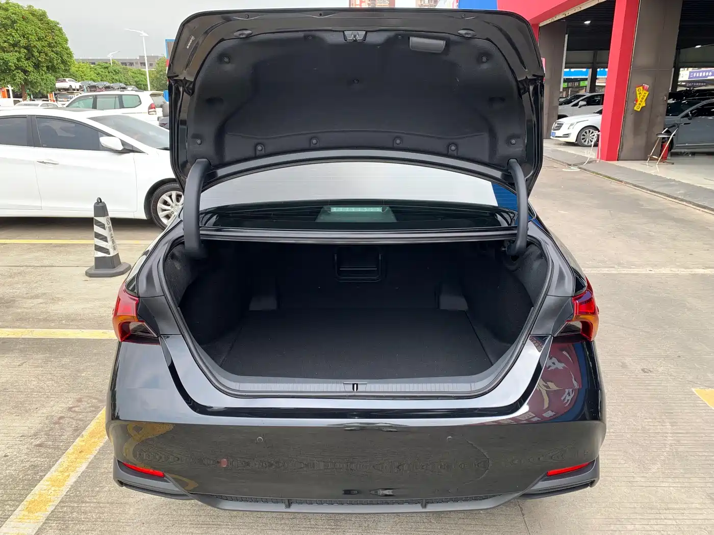 Toyota Avalon 2024 Model 2.0L Progressive Edition фото 10